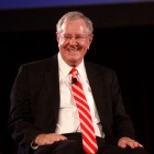 Steve Forbes Criticizes the Fed for Undermining the Dollar and Reiterates Support for Gold Standard